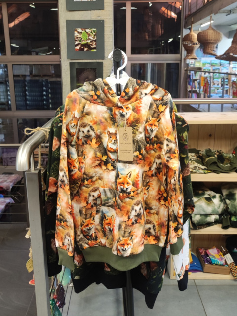 Leśna bluza dziecięca "Lisy, wiewiórki, jeże" Leśna bluza dziecięca "Lisy, wiewiórki, jeże"