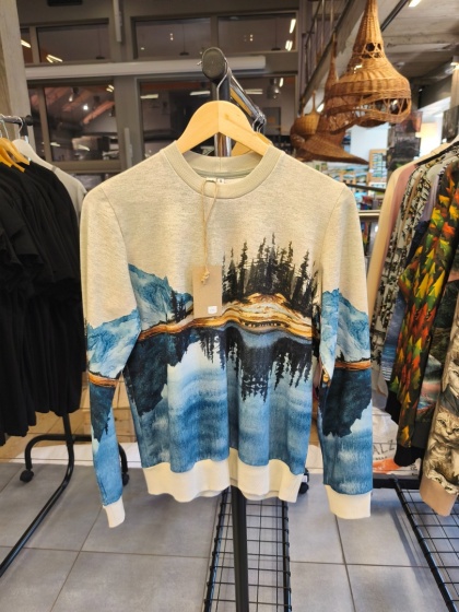 Bluza "Jezioro" ręcznie szyta