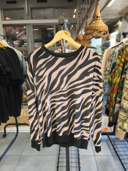 Bluza "Pasy" ręcznie szyta