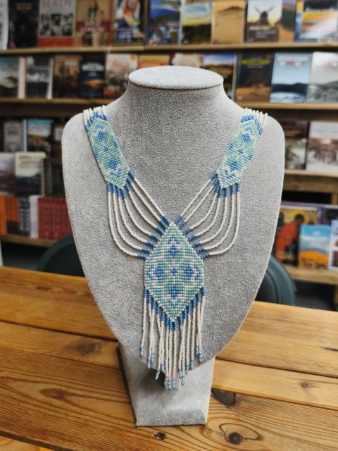 Gerdana koralikowa biało-niebieska