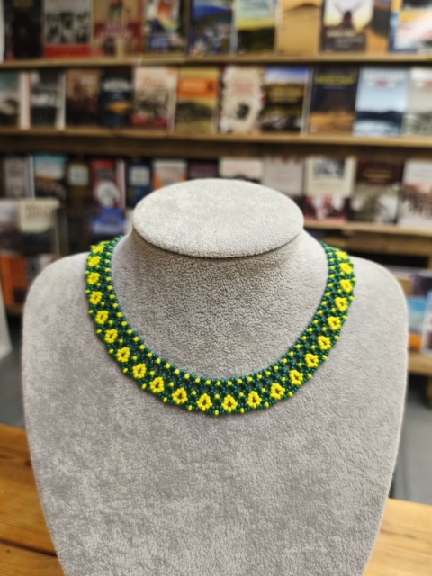 Naszyjnik koralikowy zielono-żółty