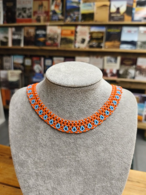 Naszyjnik koralikowy pomarańczowo-błękitny