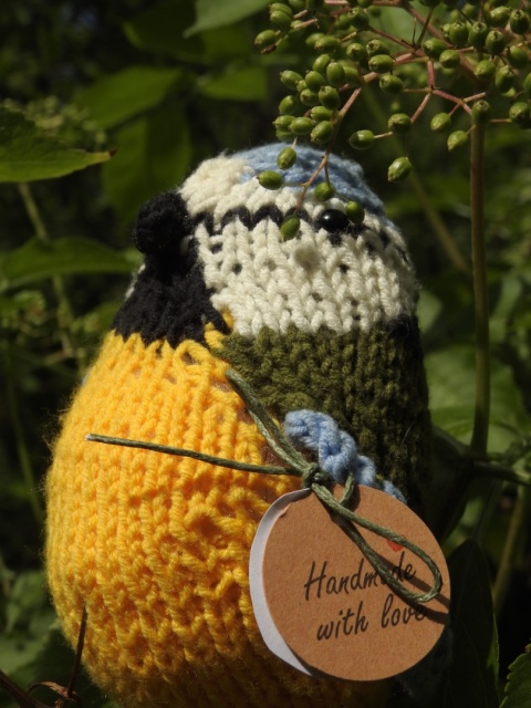 Sikorka maskotka ręcznie robiona na drutach Sikorka maskotka ręcznie robiona na drutach